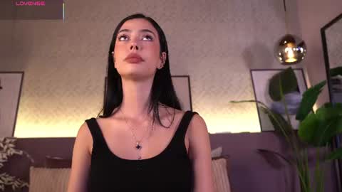 Snapshot of ellediane chatting on 07-15-26, 10:26 Elle Diane online show from 07-15-26, 10:26