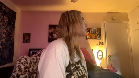 Snapshot of ellejess chatting on 03-01-26, 08:33 ellejess online show from 03-01-26, 08:33