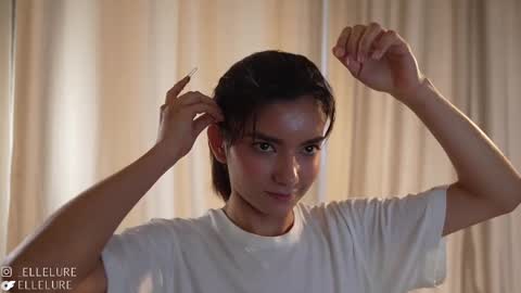 Linda Restrepo online show from 02-09-25, 09:06