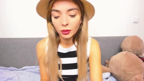 ellen_flow online show from 12-10-24, 09:33