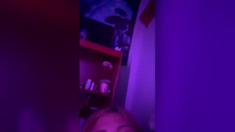 Snapshot of ellenauti chatting on 05-10-26, 06:18 nautiellebbw online show from 05-10-26, 06:18