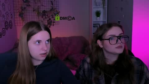 Ashley online show from 04-08-26, 01:11