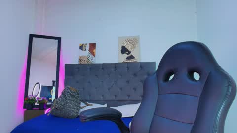  Ellie   online show from 09-10-25, 11:54