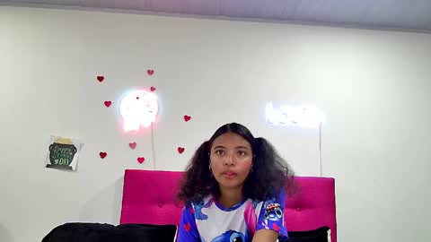 Snapshot of ellie_cute7 chatting on 03-31-26, 07:25 ellie_cute7 online show from 03-31-26, 07:25