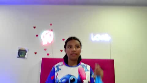 Snapshot of ellie_cute7 chatting on 04-24-26, 07:16 ellie_cute7 online show from 04-24-26, 07:16
