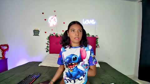 Snapshot of ellie_cute7 chatting on 05-06-26, 07:41 ellie_cute7 online show from 05-06-26, 07:41