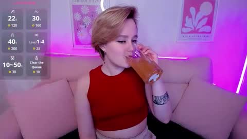 Ellie online show from 02-06-26, 08:29