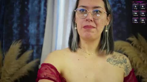 Snapshot of ellie_ramos chatting on 12-02-25, 02:23 Ellie Ramos online show from 12-02-25, 02:23