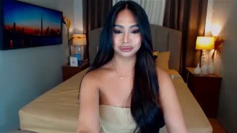 ellie online show from 02-08-25, 06:22