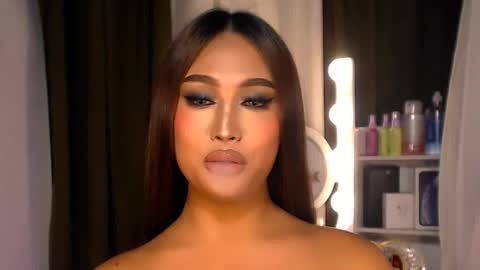 ellie online show from 04-11-26, 03:05