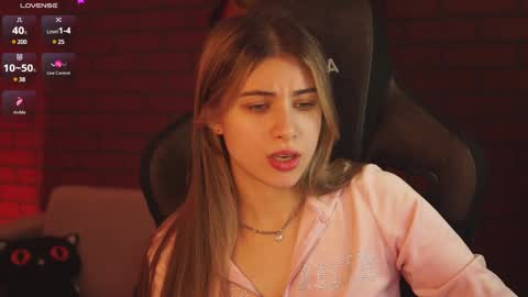 elliecutes online show from 01-31-25, 07:07