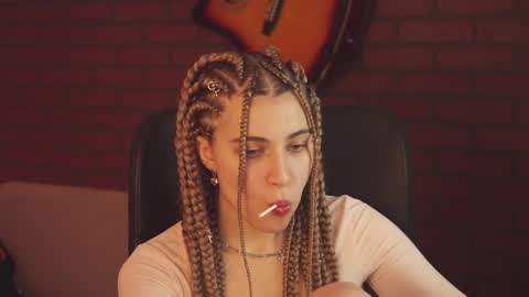 elliecutes online show from 02-12-25, 08:59