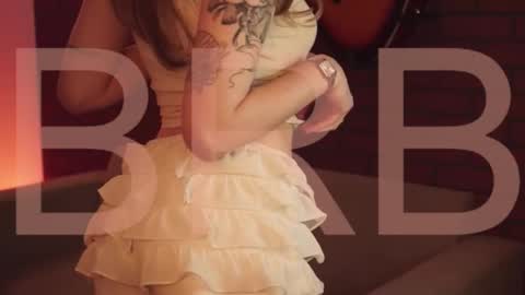 elliecutes online show from 01-12-26, 05:56