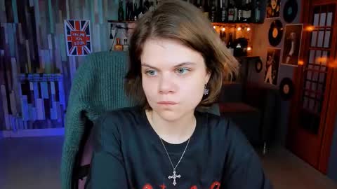 Snapshot of elliemurler chatting on 11-15-25, 09:06 elliemurler online show from 11-15-25, 09:06