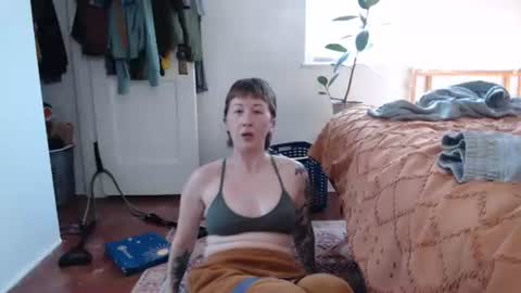 Ellie Rowyn online show from 02-28-26, 09:49