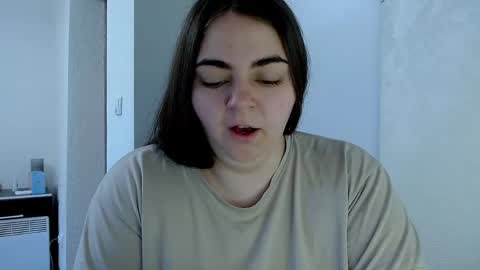 Ellie online show from 05-03-26, 05:57