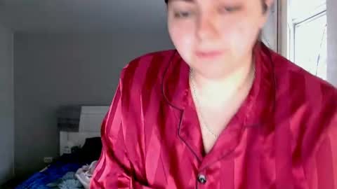 Snapshot of ellies_8 chatting on 06-12-26, 04:55 Ellie online show from 06-12-26, 04:55