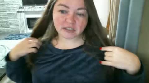 Snapshot of ellimol chatting on 12-05-24, 08:00 EliMoL online show from 12-05-24, 08:00