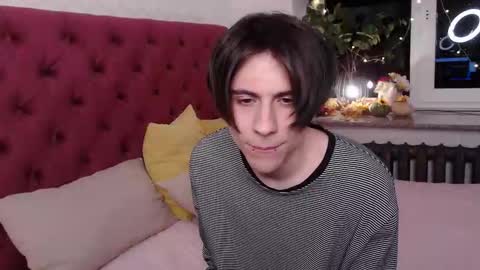 ellis_rin online show from 11-22-25, 08:41