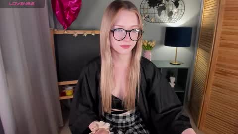 elliup online show from 10-13-25, 08:25