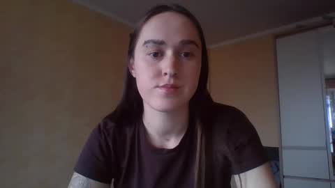 Snapshot of elliza_snow chatting on 04-10-26, 10:31 Eliza online show from 04-10-26, 10:31