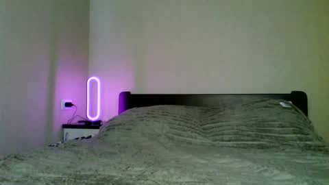 Snapshot of elliza_snow chatting on 07-22-26, 07:44 Eliza online show from 07-22-26, 07:44