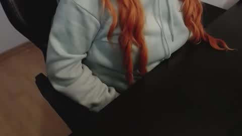 Elly online show from 02-16-26, 07:54