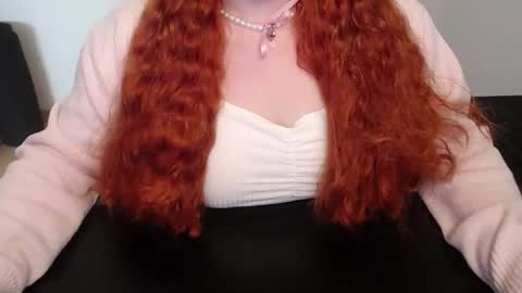 Elly online show from 04-10-26, 02:22