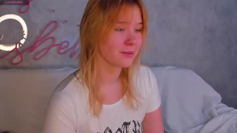 ellya_castro online show from 09-18-25, 12:12