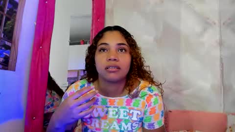 ellybloom online show from 04-30-26, 02:01