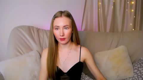 Elly online show from 11-30-25, 02:59