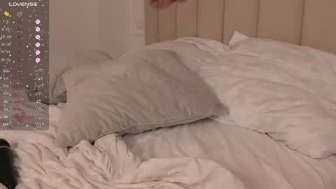 Elly online show from 03-07-25, 04:55