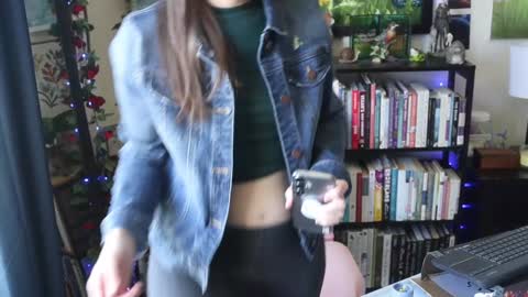 Elly Naomi online show from 03-27-26, 04:51