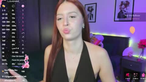 Snapshot of ellypeach chatting on 09-30-25, 03:28 EllyPeach online show from 09-30-25, 03:28