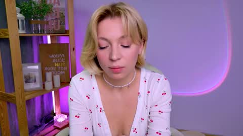 Elly online show from 12-02-25, 03:01