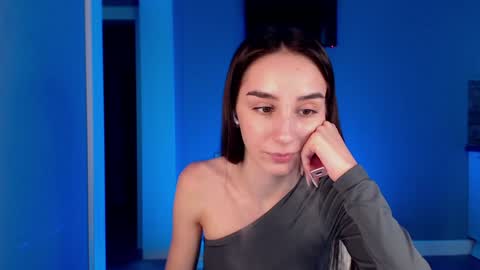 Snapshot of ellzabeth_ellison chatting on 12-02-24, 09:45 Im online Fri Sun Mon Tue Thu Fri Sat3 from 1000 online show from 12-02-24, 09:45