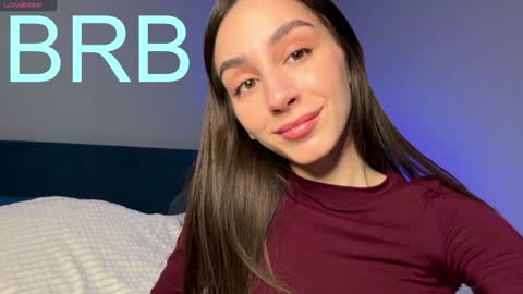 Snapshot of ellzabeth_ellison chatting on 02-04-25, 10:00 Im online Fri Sun Mon Tue Thu Fri Sat3 from 1000 online show from 02-04-25, 10:00