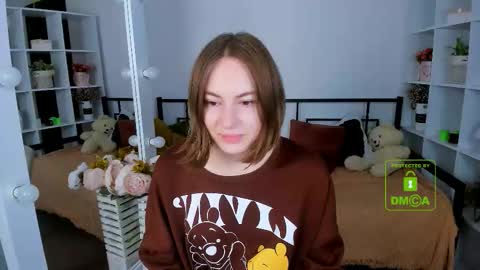 elma_lily online show from 11-19-25, 07:19