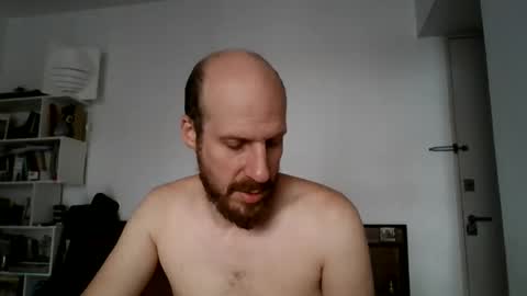 Snapshot of elmatirestrepo chatting on 01-17-25, 12:42 Mati Restrepo online show from 01-17-25, 12:42