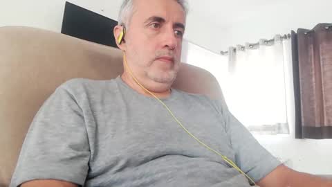 Snapshot of elmejorfvb2 chatting on 09-18-25, 03:14 fer online show from 09-18-25, 03:14
