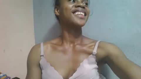 Snapshot of elodie228680 chatting on 05-02-26, 03:39 elodie228680 online show from 05-02-26, 03:39