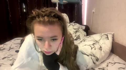 Snapshot of eloiscolins chatting on 05-25-26, 04:40 eloiscolins online show from 05-25-26, 04:40