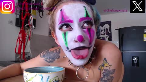 Chelsea  Please help me to reach 100 thumbs up online show from 09-16-25, 07:59