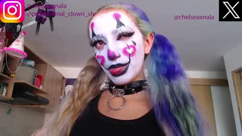 Chelsea  Please help me to reach 100 thumbs up online show from 10-02-25, 08:38