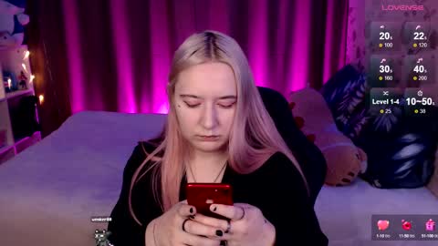 Ela give me a thumbs up if you like it  and this is important for the development of the account online show from 12-21-24, 08:00