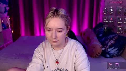 Ela give me a thumbs up if you like it  and this is important for the development of the account online show from 12-28-24, 10:02