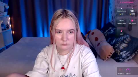 Ela give me a thumbs up if you like it  and this is important for the development of the account online show from 12-29-24, 01:13