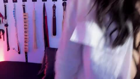 elowen_halley1 online show from 02-22-26, 03:07