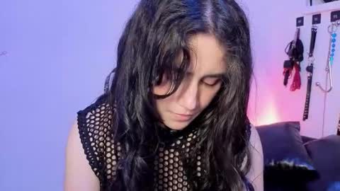 elowen_halley1 online show from 03-08-26, 07:28