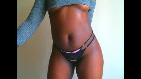 Elphaba online show from 11-27-25, 07:21